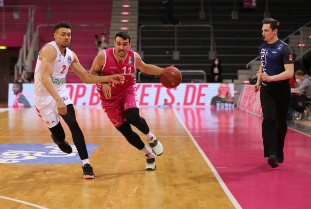 发布会上的 发布会上的